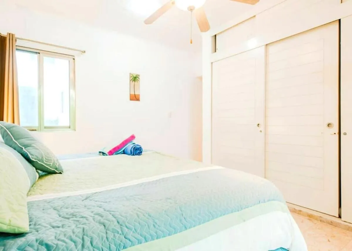 In Heart Of It All-Steps To Town, Beach & 5Th Ave! Apartment Playa del Carmen
