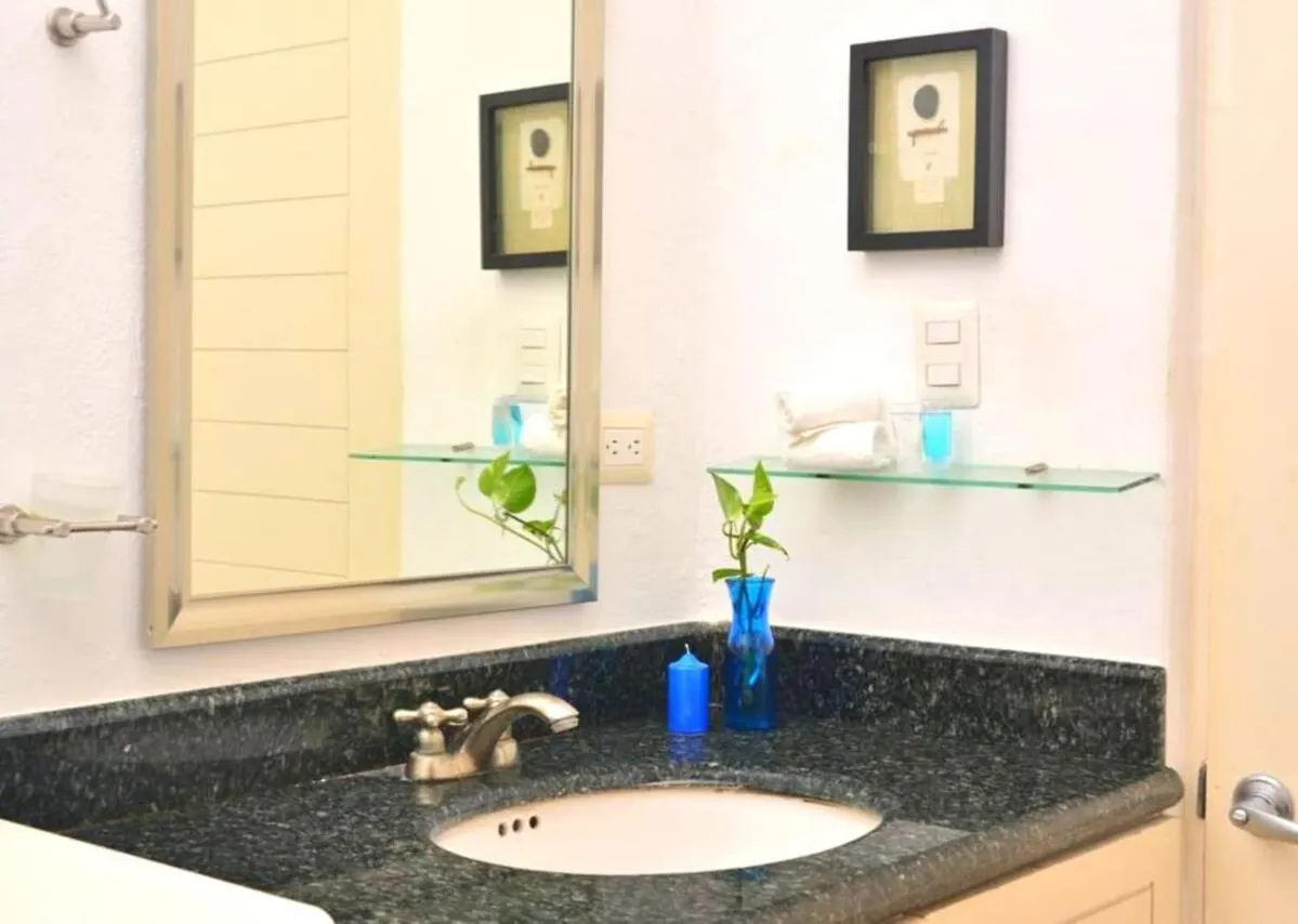 In Heart Of It All-Steps To Town, Beach & 5Th Ave! Apartment Playa del Carmen 0*,